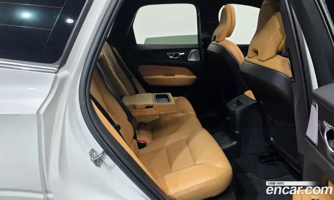 Volvo XC60 2020 2.0 гидро в Москве № 1691544, фото 17