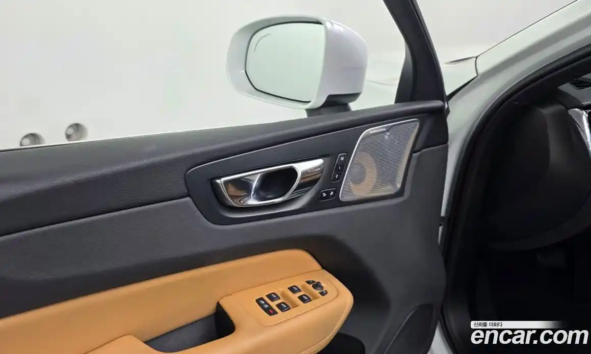 Volvo XC60 2020 2.0 гидро в Москве № 1691544, фото 31