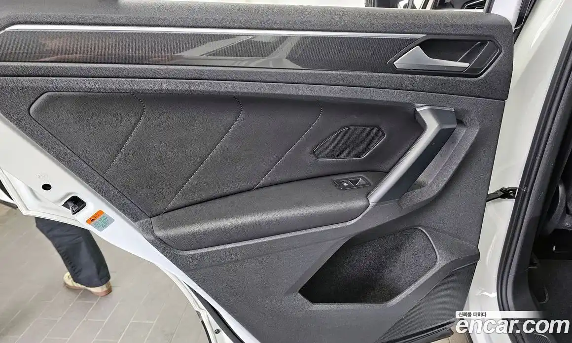 Volkswagen Tiguan 2019 2.0 гидро в Москве № 1693208, фото 15