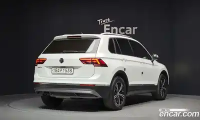 Volkswagen Tiguan 2019 2.0 гидро в Москве № 1693208, миниатюра 2