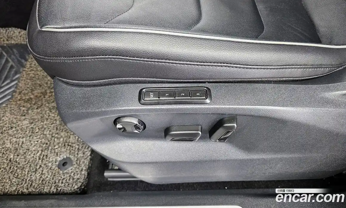 Volkswagen Tiguan 2019 2.0 гидро в Москве № 1693208, фото 32
