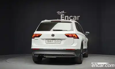 Volkswagen Tiguan 2019 2.0 гидро в Москве № 1693208, миниатюра 4