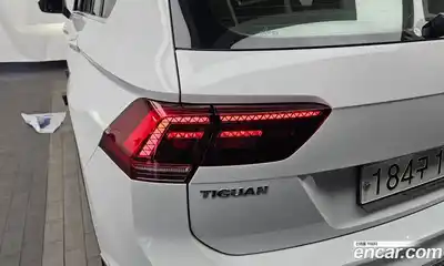 Volkswagen Tiguan 2019 2.0 гидро в Москве № 1693208, миниатюра 9