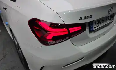 Mercedes-Benz A-Class 2023 2.0 гидро в Москве № 1762286, миниатюра 9