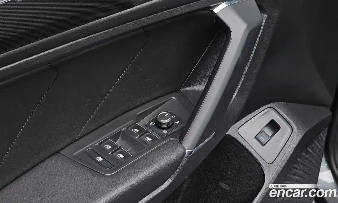 Volkswagen Tiguan 2020 2.0 гидро в Москве № 1765152, фото 30