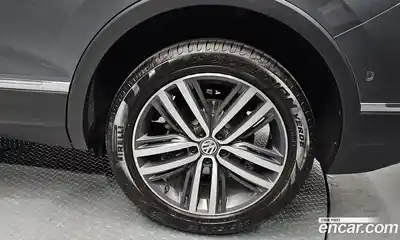 Volkswagen Tiguan 2020 2.0 гидро в Москве № 1765152, миниатюра 7