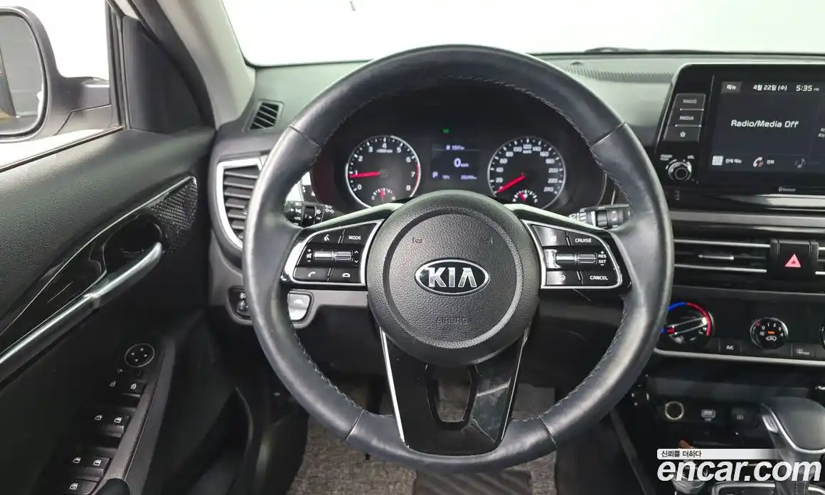 Kia Seltos 2021 1.6 гидро в Москве № 1831713, фото 13