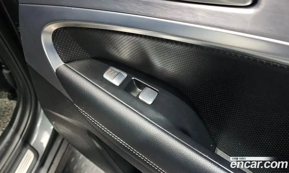 Genesis G70 2019 2.0 гидро в Москве № 1832478, фото 18