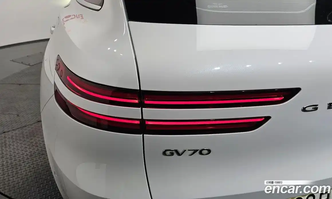 Genesis GV70 2021 2.5 гидро в Москве № 1832508, фото 9