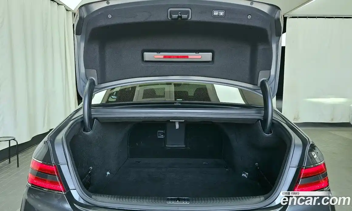 Genesis G90 2019 3.8 гидро в Москве № 1832563, фото 26