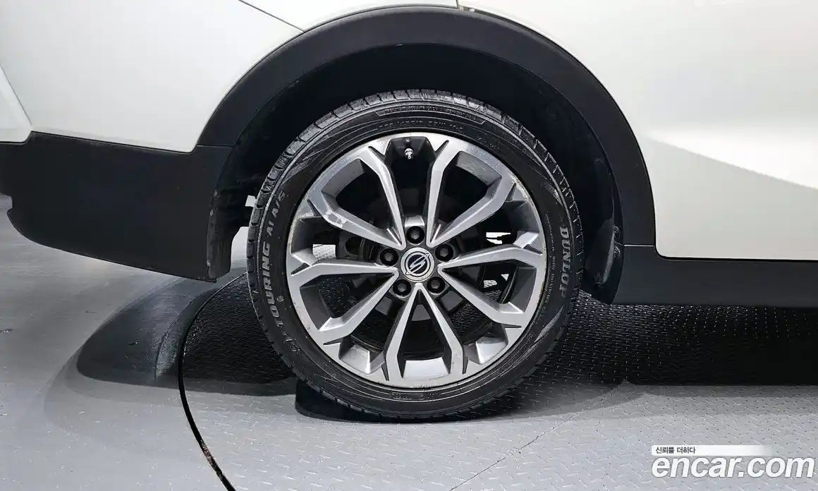 SsangYong TIBOLI 2016 1.6 гидро в Москве № 1833175, фото 5