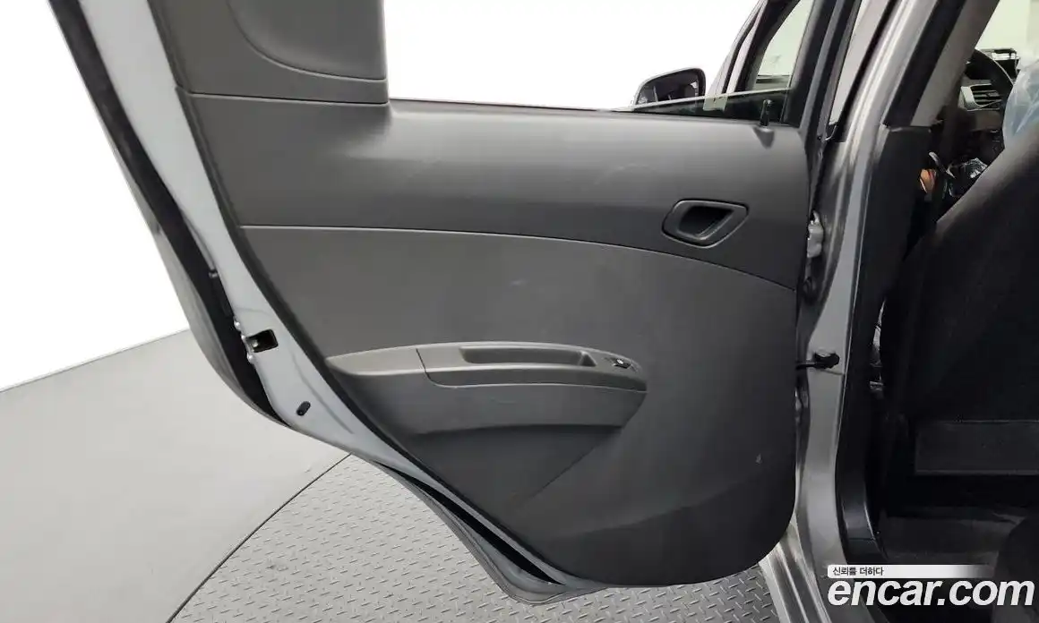 Chevrolet Spark 2014 1.0 гидро в Москве № 1833640, фото 15