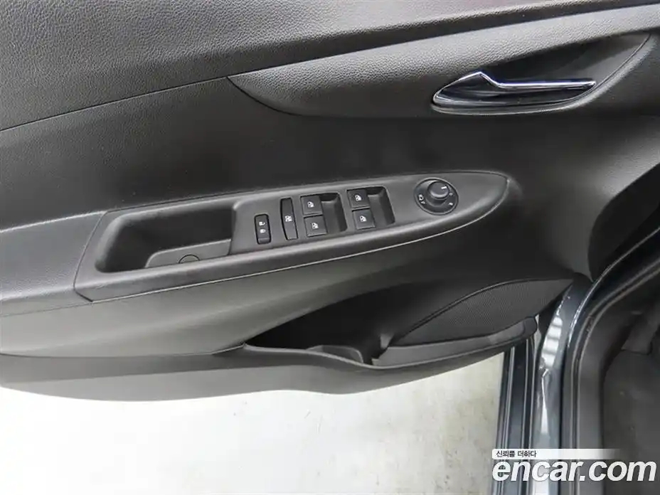 Chevrolet Spark 2017 1.0 гидро в Москве, фото 13