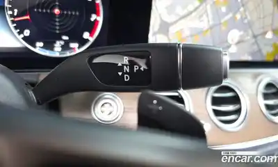 Mercedes-Benz E-Class 2020 2.0 гидро в Москве № 1834407, миниатюра 11