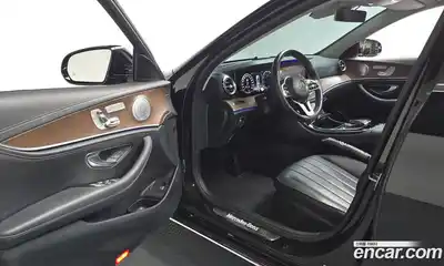 Mercedes-Benz E-Class 2020 2.0 гидро в Москве № 1834407, миниатюра 12