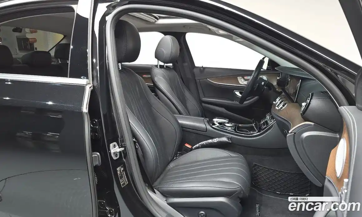 Mercedes-Benz E-Class 2020 2.0 гидро в Москве № 1834407, фото 16