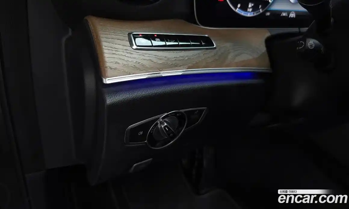 Mercedes-Benz E-Class 2020 2.0 гидро в Москве № 1834407, фото 23