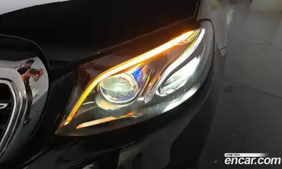 Mercedes-Benz E-Class 2020 2.0 гидро в Москве № 1834407, миниатюра 7