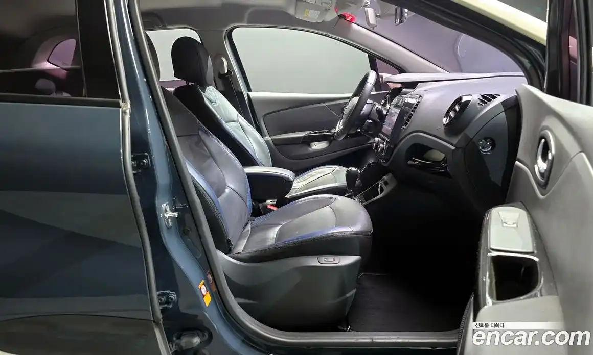 Renault QM3 2015 1.5 гидро в Москве № 1834882, фото 11
