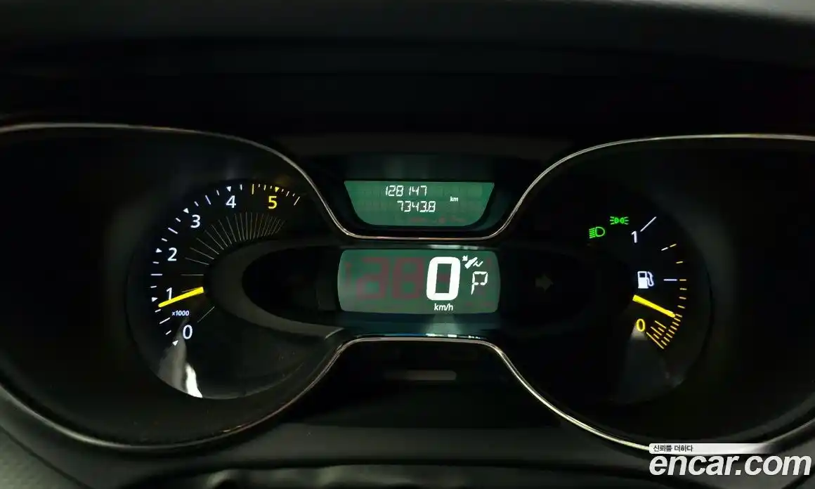 Renault QM3 2015 1.5 гидро в Москве № 1834882, фото 8