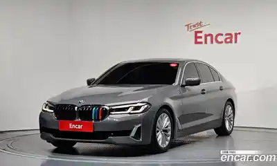 BMW 5-Series, 2022