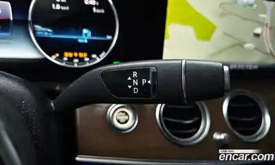Mercedes-Benz E-Class 2018 2.0 гидро в Москве № 1835921, миниатюра 12