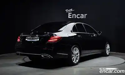 Mercedes-Benz E-Class 2018 2.0 гидро в Москве № 1835921, миниатюра 2