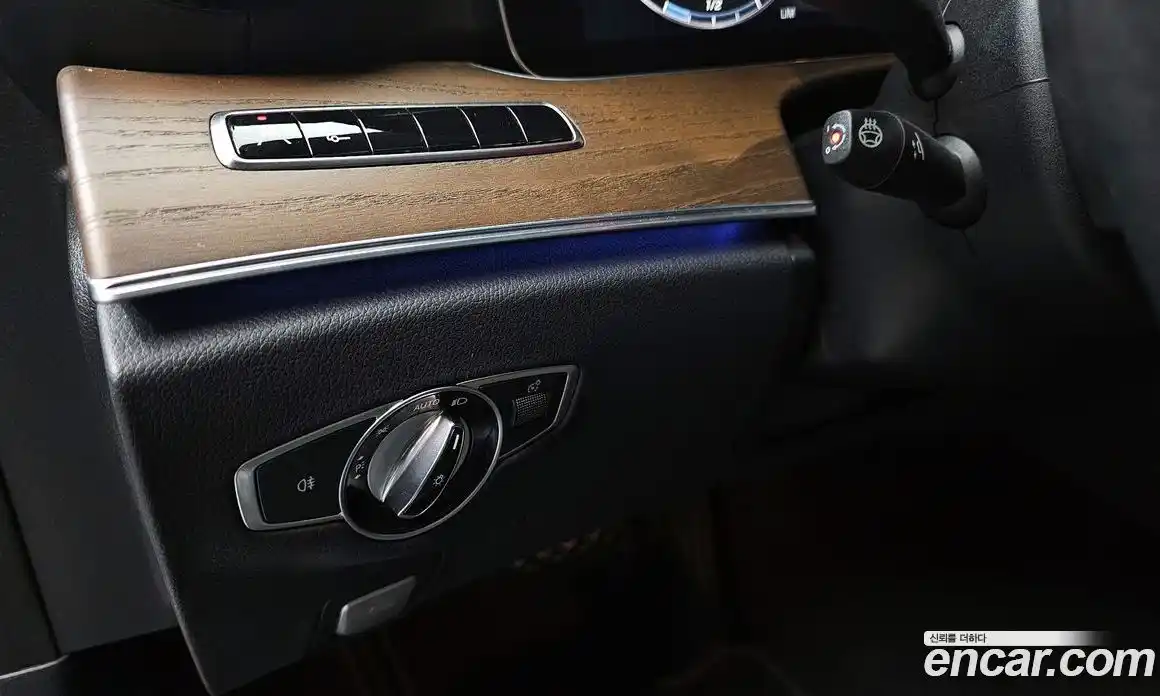 Mercedes-Benz E-Class 2018 2.0 гидро в Москве № 1835921, фото 27