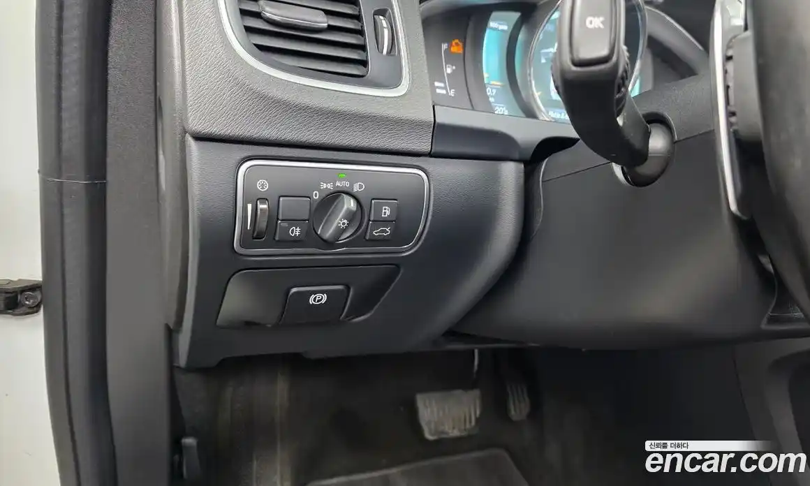 Volvo S60 2015 2.0 гидро в Москве № 1836933, фото 16