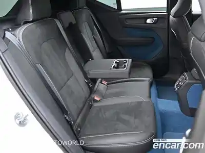Volvo XC40 2024 0.2 гидро в Москве № 1836955, миниатюра 12