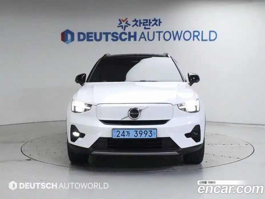 Volvo XC40 2024 0.2 гидро в Москве № 1836955, фото 3
