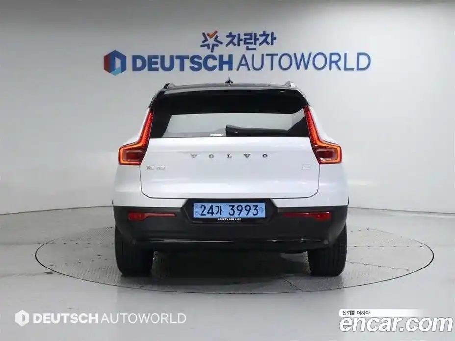 Volvo XC40 2024 0.2 гидро в Москве № 1836955, фото 4