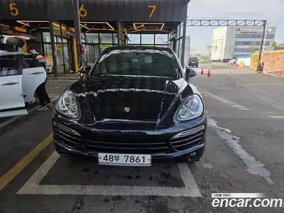 Porsche Cayenne, 2013