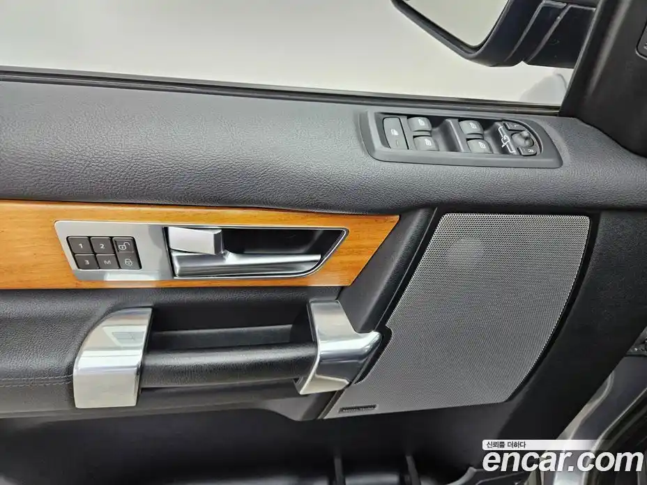 Land Rover Discovery 2011 3.0 гидро в Москве № 1837428, фото 18