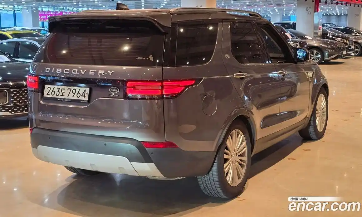 Land Rover Discovery 2018 3.0 гидро в Москве № 1837447, фото 3
