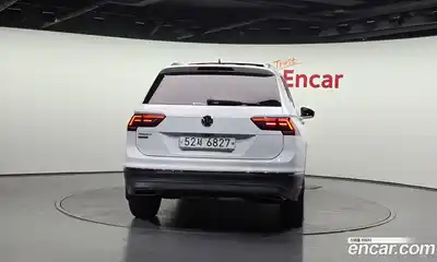 Volkswagen Tiguan 2018 2.0 гидро в Москве № 1838219, миниатюра 4