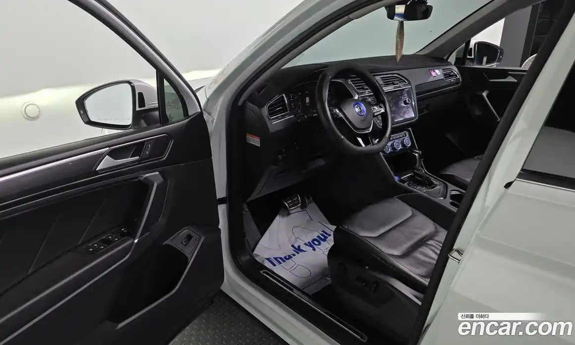 Volkswagen Tiguan 2018 2.0 гидро в Москве № 1838219, фото 10
