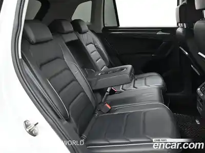 Volkswagen Tiguan 2018 2.0 гидро в Москве № 1838273, миниатюра 12