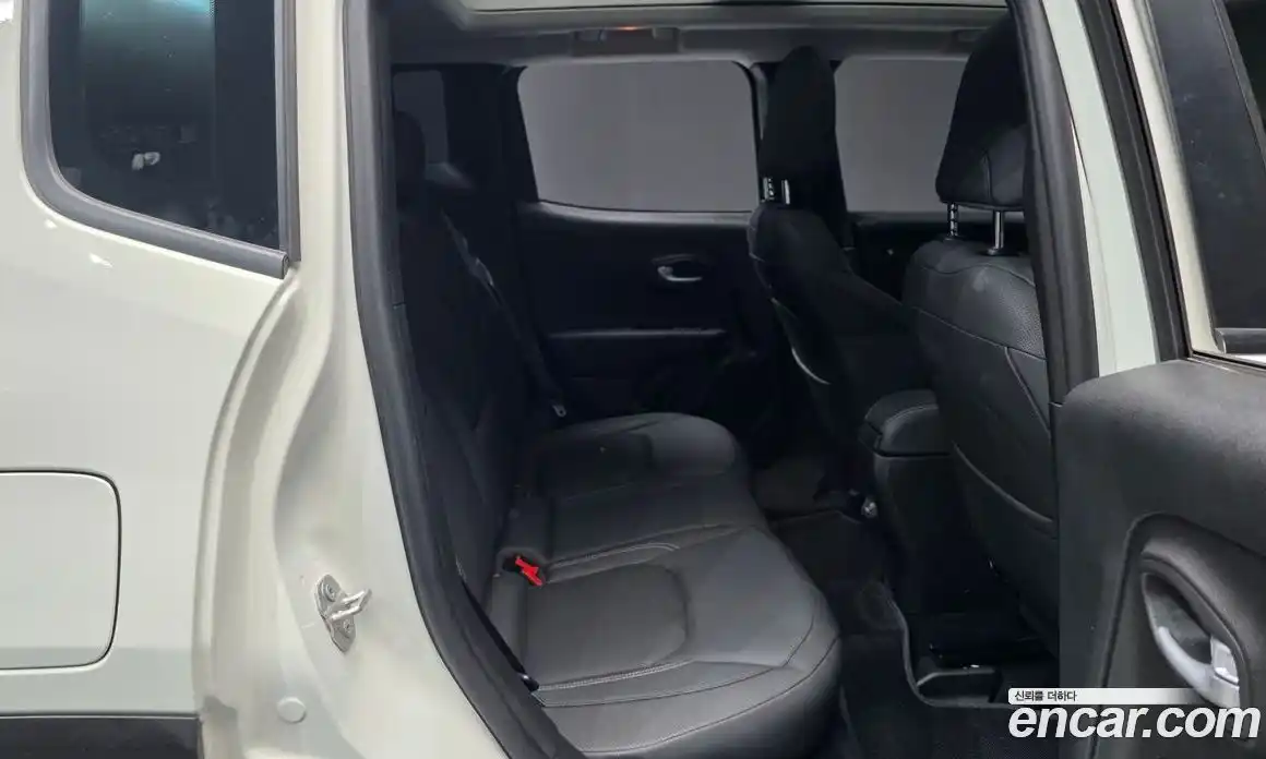 Jeep Renegade 2023 1.3 гидро в Москве № 1838296, фото 17