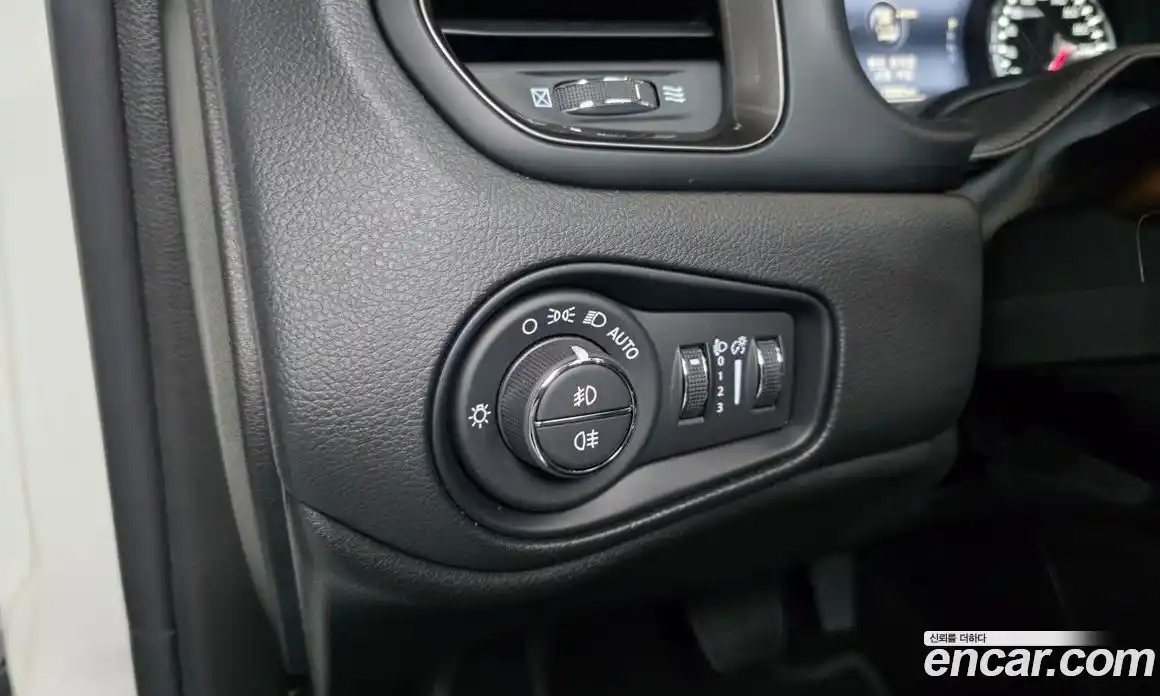 Jeep Renegade 2023 1.3 гидро в Москве № 1838296, фото 22
