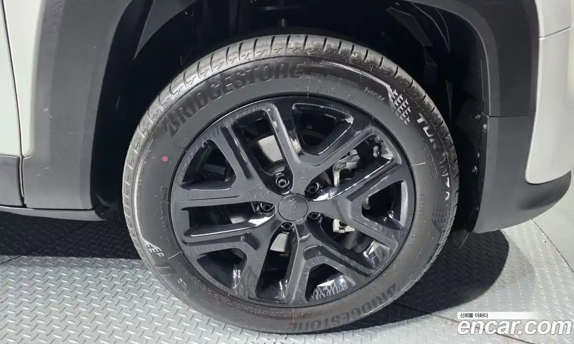 Jeep Renegade 2023 1.3 гидро в Москве № 1838296, фото 6