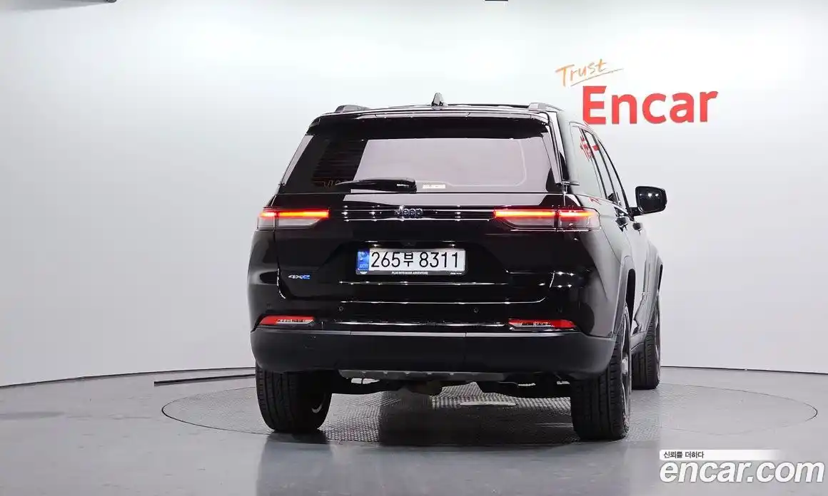 Jeep Cherokee 2023 2.0 гидро в Москве № 1838299, фото 4