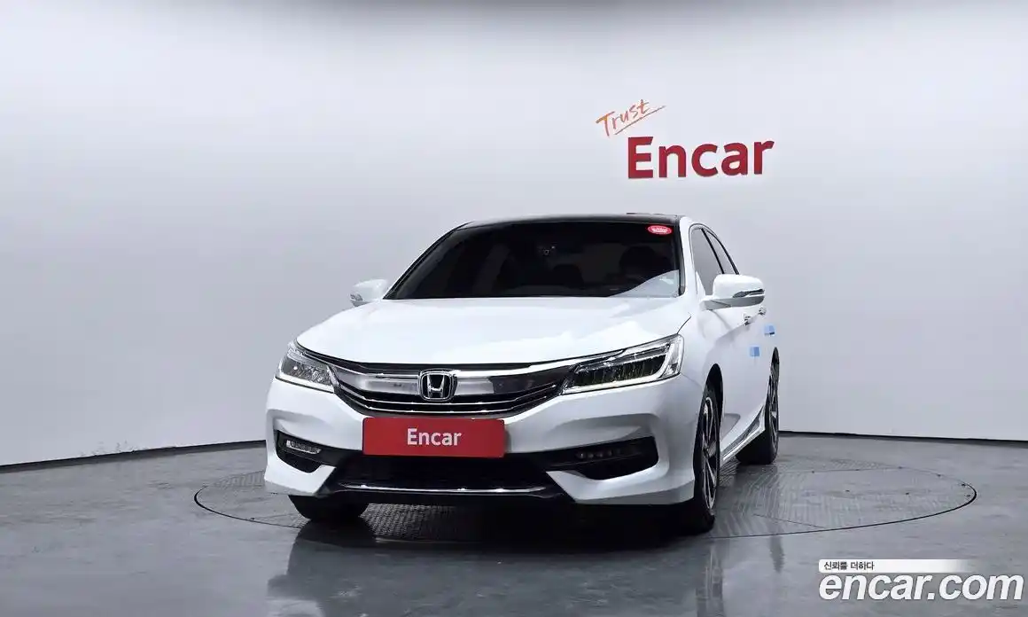 Honda Accord 2017 2.4 гидро в Москве № 1838597, фото 3