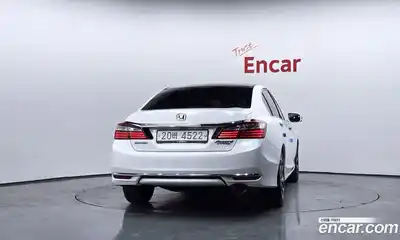 Honda Accord 2017 2.4 гидро в Москве № 1838597, миниатюра 4