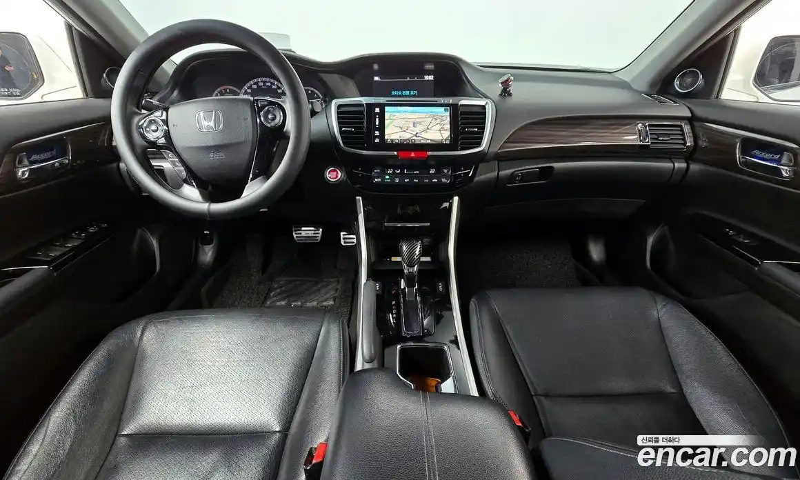 Honda Accord 2017 2.4 гидро в Москве № 1838597, фото 7