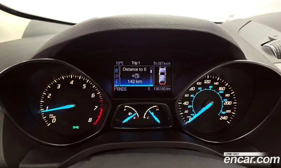 Ford Escape 2013 2.0 гидро в Москве № 1838839, фото 8