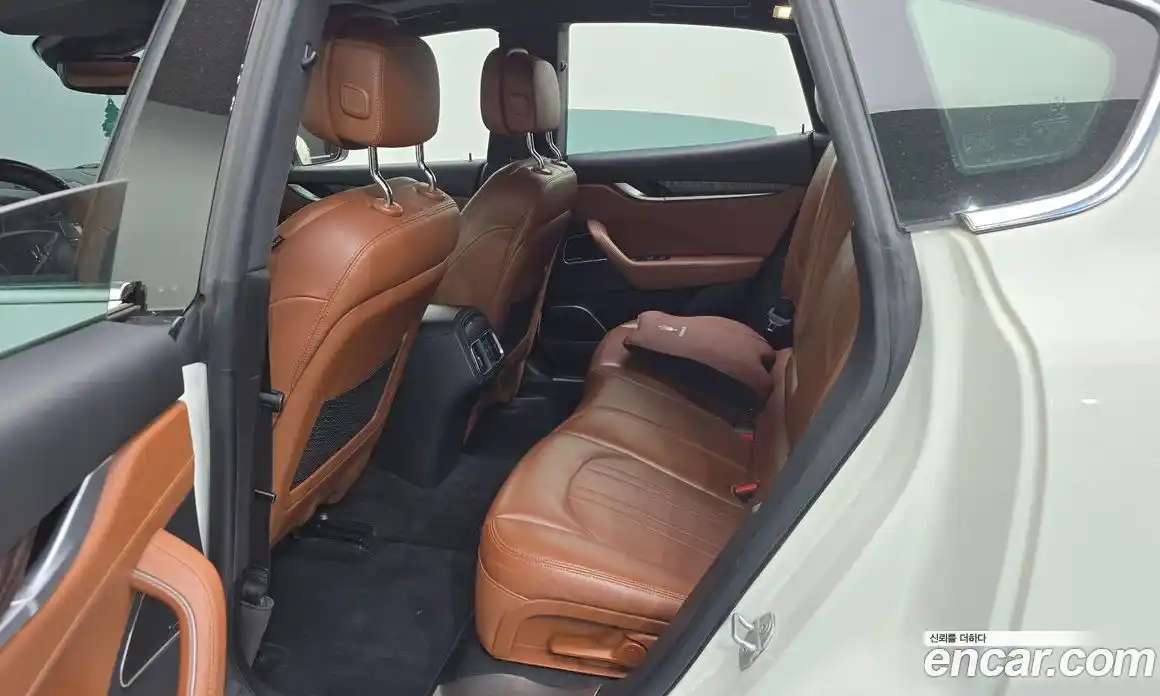Maserati Levante 2017 3.0 гидро, фото 11