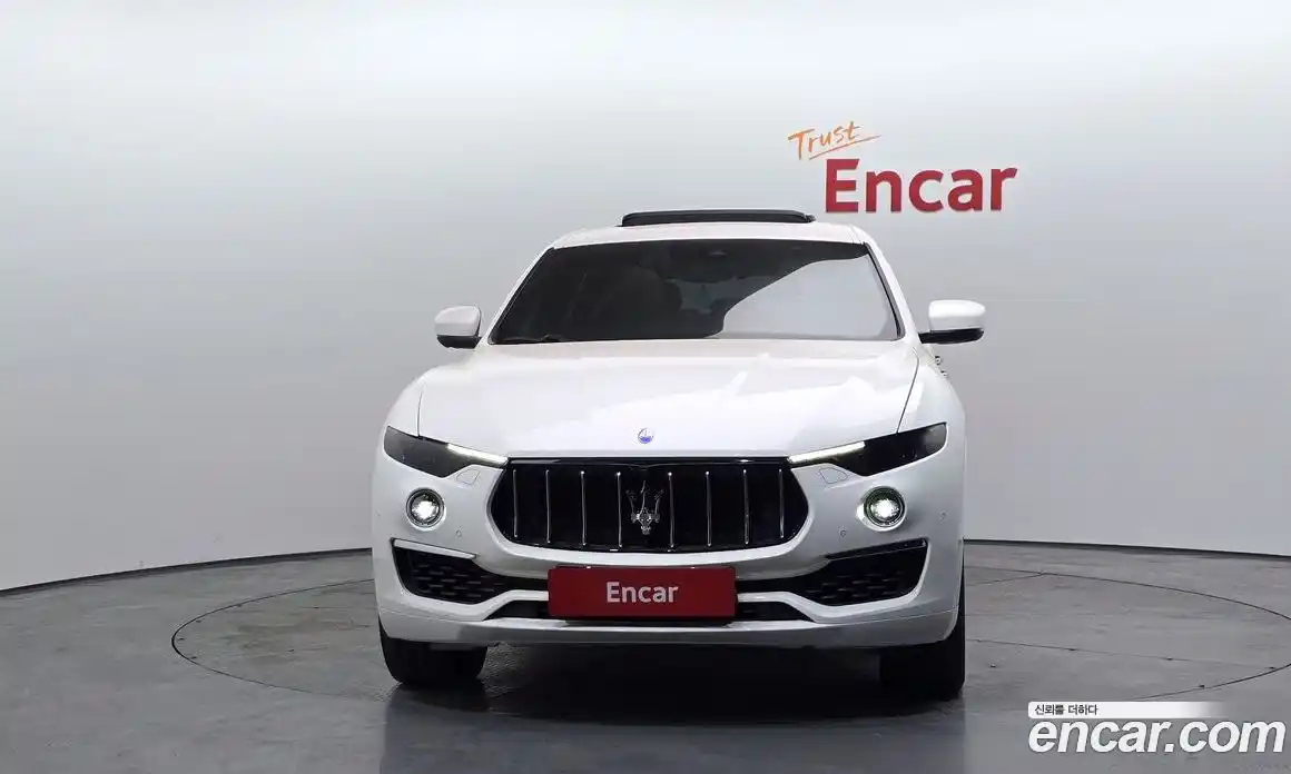 Maserati Levante 2017 3.0 гидро, фото 3