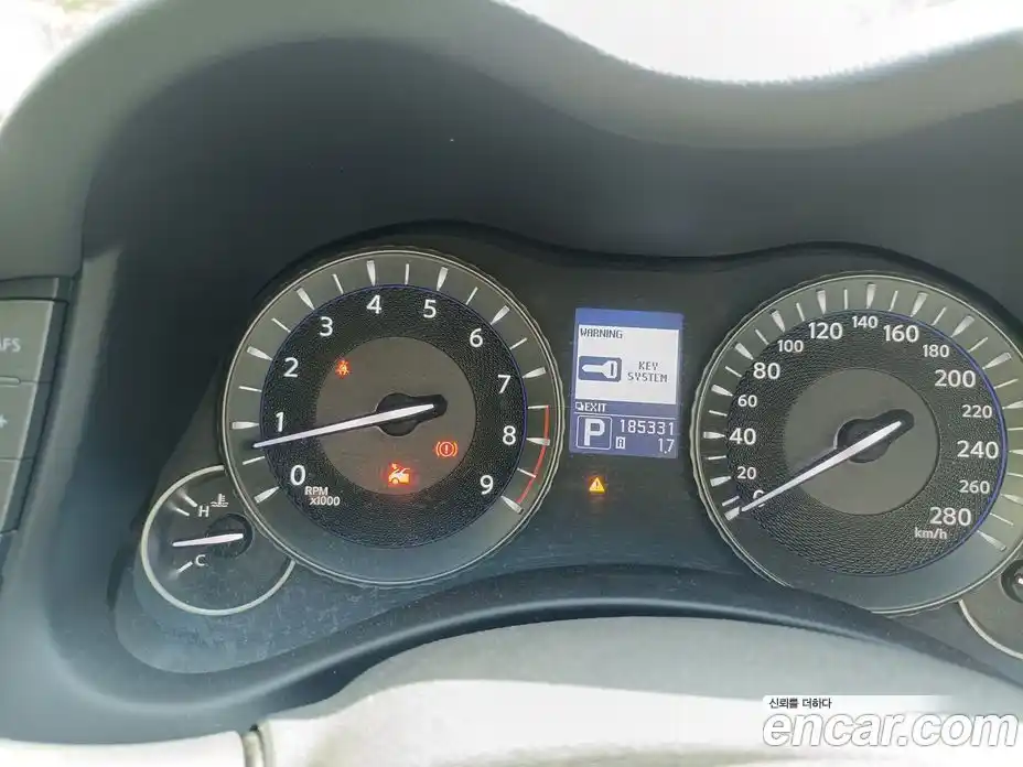 Infiniti M 2010 3.7 гидро в Москве № 1841265, фото 9