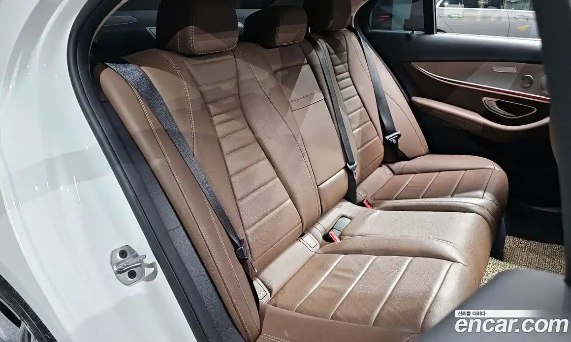 Mercedes-Benz E-Class 2018 2.0 гидро, фото 12